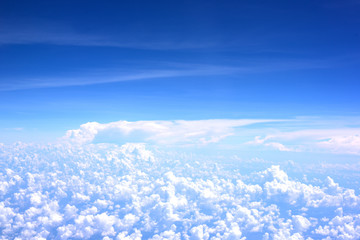 Fototapeta na wymiar beatiful sky and clouds