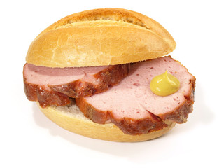 Fleischkäsebrötchen