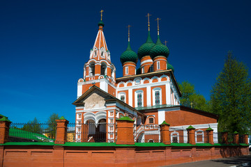 Fototapeta na wymiar The church of Archangel Michael in Yaroslavl. Golden ring, Russia.