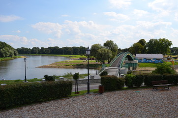 Park nad Odrą w Nowej Soli/A park by the Oder river in Nowa Sól, Lubusz Land, Poland