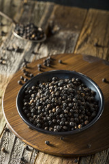 Raw Organic Black Peppercorns