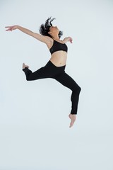 Fototapeta na wymiar Dancer practicing contemporary dance