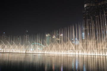 Naklejka na ściany i meble The Dubai fountin, biggest dancing fountain in the world.