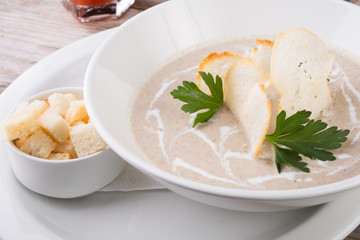 White mushroom cream soup