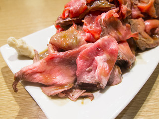 Roast beef combination platter