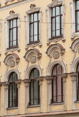 Fototapeta premium windows with moldings in an old building