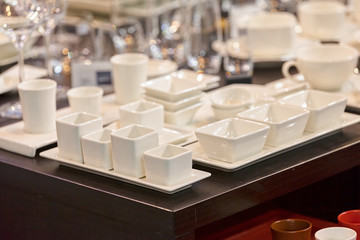 ceramic pots for serving