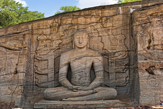 Buddha statue of king Parakramabahu