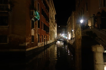 Obraz na płótnie Canvas Venedig bei Nacht