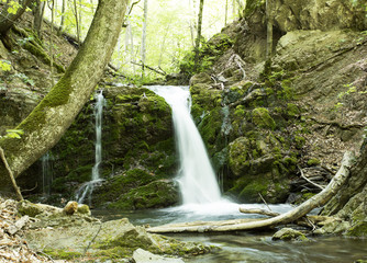 Fototapeta na wymiar waterfalls in the mountains of the Crimea