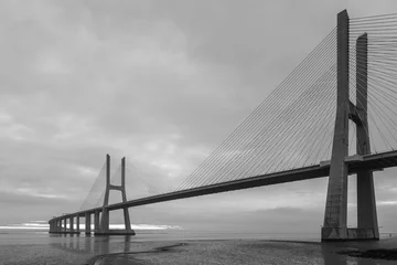 Fototapete Ponte Vasco da Gama Black and white Bridge