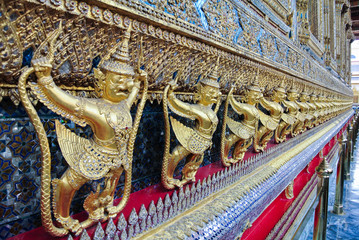 Obraz premium Wat Phra Kaew. Temple of the Emerald Buddha is regarded as the most sacred Buddhist temple in Bangkok Thailand.