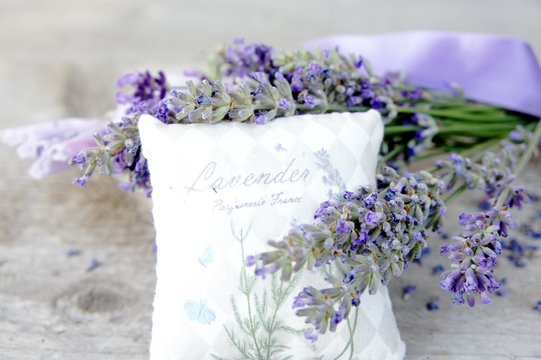 Lavendelblüten, Lavendelsäckchen, Wellness