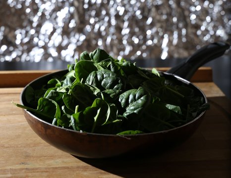 spinacini freschi in padella