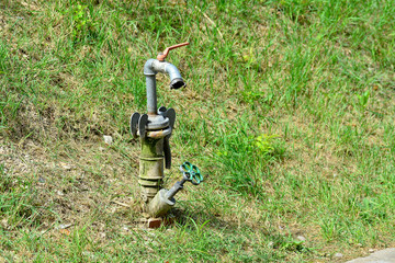 Freistehende Wasserzapfstelle