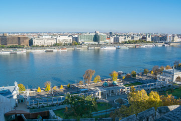 Fototapeta premium View of the Danube river with bastion and bridge in Budapest