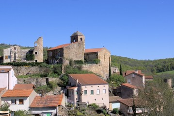 Fototapeta na wymiar Die Ortsansicht von Sauvagnat, Auvergne