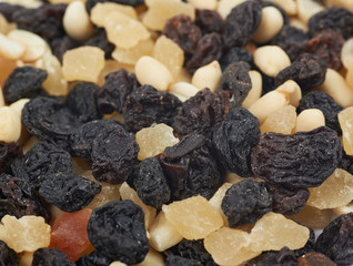Mix of dried fruits and nuts