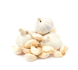 Obraz na płótnie Canvas Pile of garlic bulb and cloves