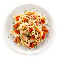 Pasta with tuna and vegetables 