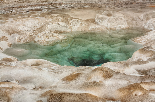 Spasmodic Geyser