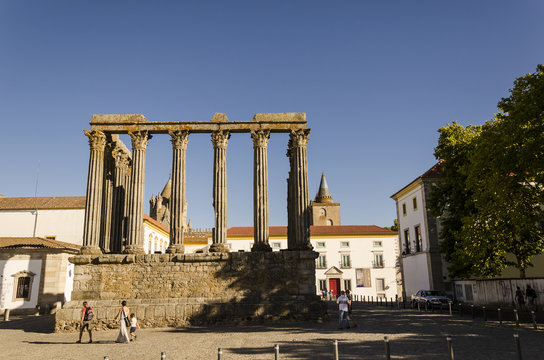 temple of Diane, view of the temple of diane in Evora, unesco heritage site. portugal