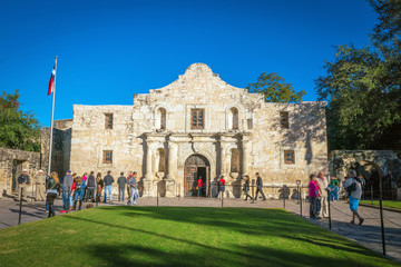 The Alamo Mission in San Antonio, Texas - obrazy, fototapety, plakaty
