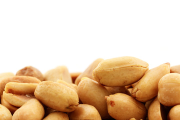 Fototapeta na wymiar close up peeled peanuts on white background