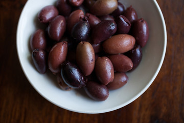 A bowl of kalamata olives