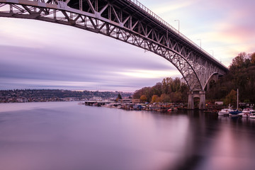 Long exposure of the morning light and bridge over Lake Union