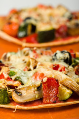 Pizza de tortilla de maíz