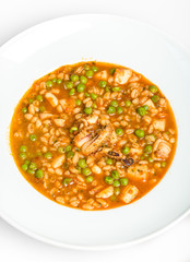Sepia con guisantes y cereales integrales
