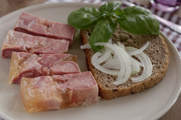 Beef tongue in aspic