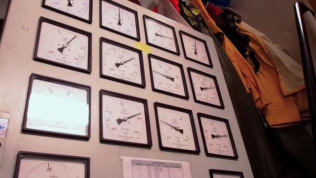 Control devices for ship systems