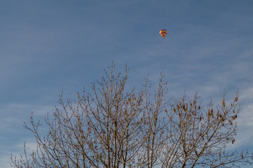 mountain scenery, mountains with hot air balloon flying in the sky