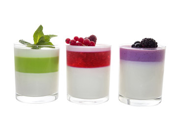 Mint, red currant and blackberry Panna cotta