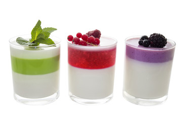Panna cotta with mint, red currant and blackberry