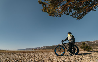 Obraz premium Fatbike. Fat tire bike.