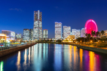 Obraz premium Cityscape of Yokohama at night, Japan