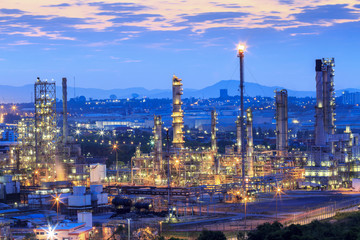 Obraz premium landscape of petrochemical plant