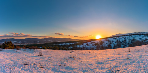 Panoramic sunset view from mountain at how beautiful the sun set