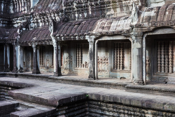 Fototapeta na wymiar ruins temple of Angkor Wat