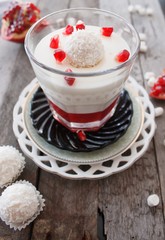 Pannacotta with pomegranate jelly 