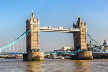 Obraz na płótnie Canvas Tower Bridge in London