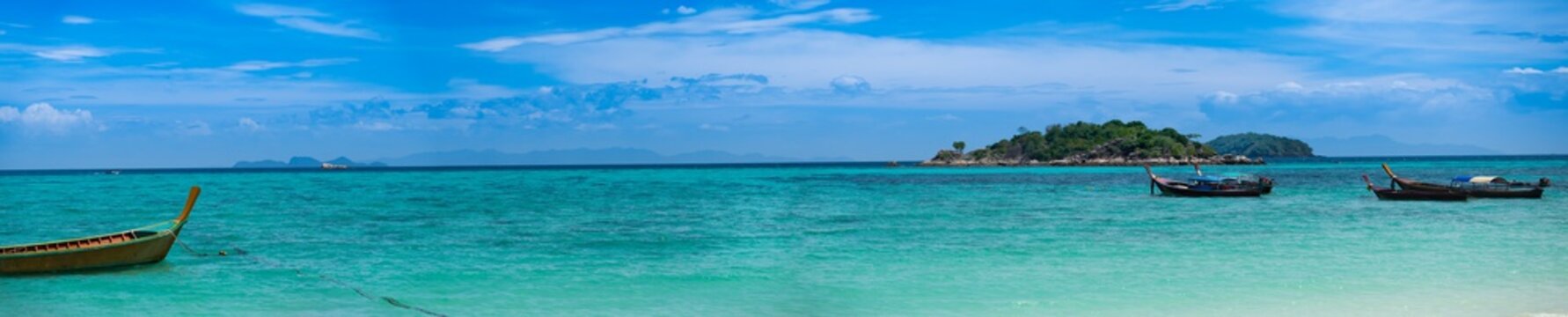 Sunrise Beach Koh Lipe,Thailand