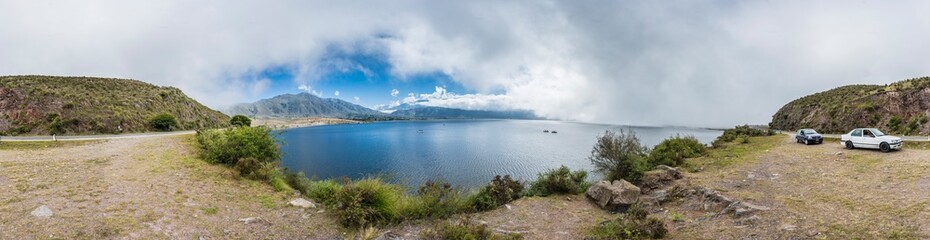 Fototapeta na wymiar Tafi del Valle lake in Tucuman, Argentina.