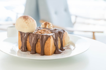 honey toast with vanilla ice-cream and chocolate