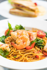 stir-fried spicy seafood spaghetti