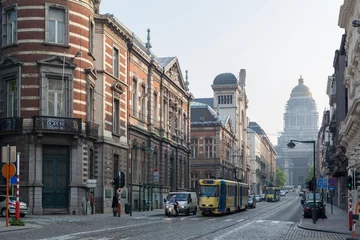 Deurstickers Verkeer in de straten van Brussel © artjazz