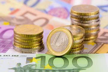 Euro Geldscheine und Münzen